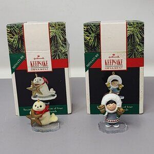 Hallmark Keepsake Miniature Ornaments 1990 Set Of 2 Little Frosty &  Seal‎
